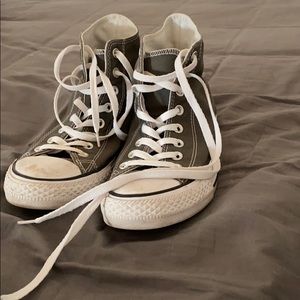 Gray high top converse